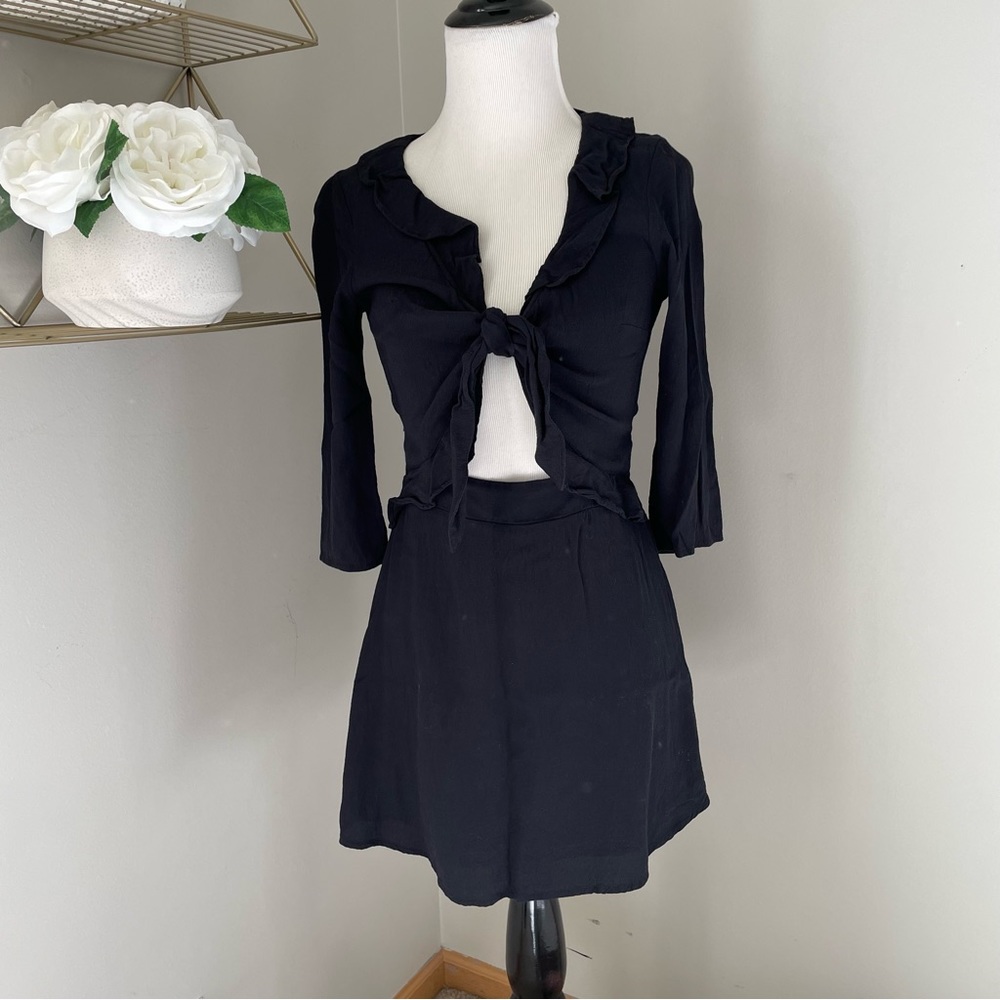 {abercrombie & fitch} black tie front mini dress